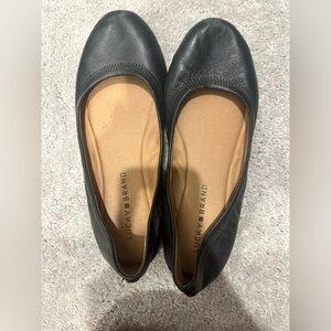 Lucky brand flats